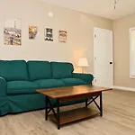 Lincoln, 1 Bedroom House Near Xavier & Downtown